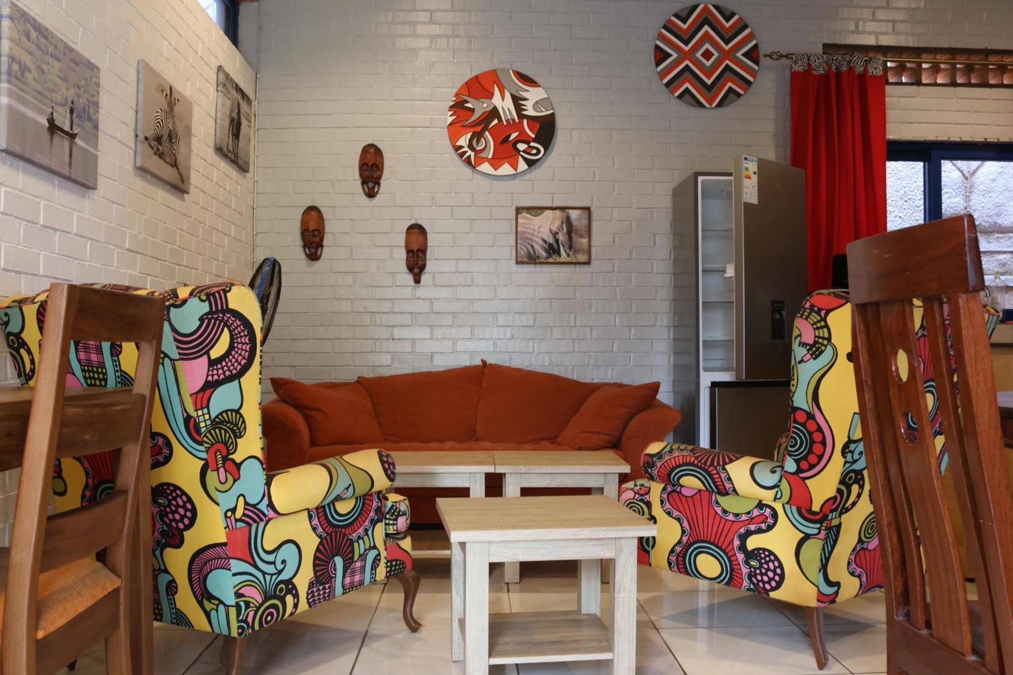 Umusambi B&B Кигали Экстерьер фото
